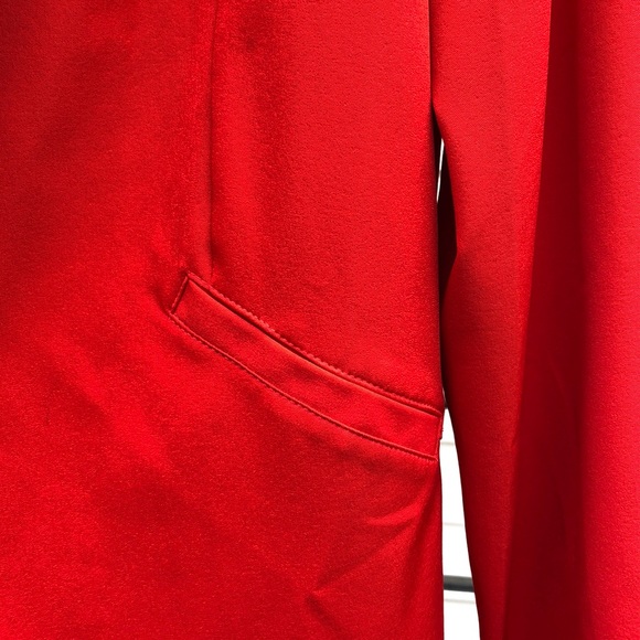 Blazer - Picture 4 of 5